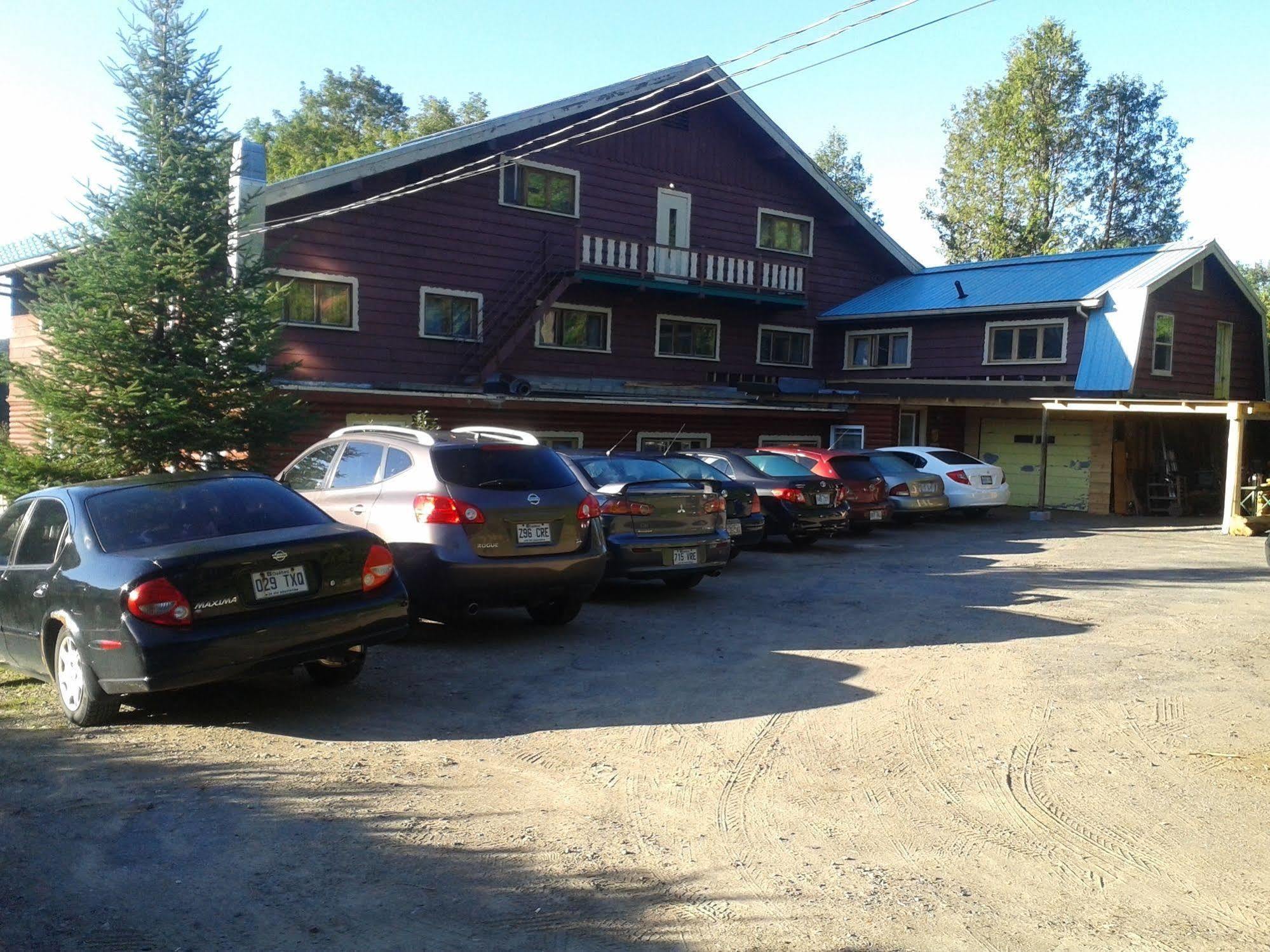 Auberge The Parker'S Lodge Inn Val-David Exterior foto